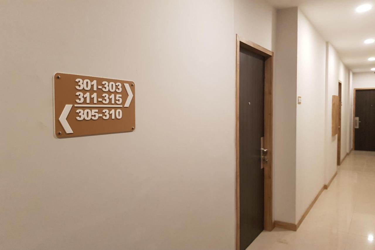 Oyo 90015 Platinum Guest House 메단 외부 사진