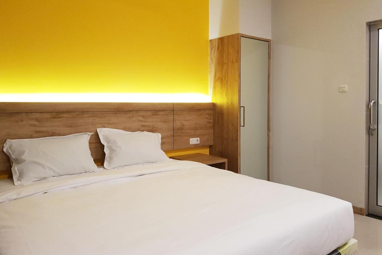 Oyo 90015 Platinum Guest House 메단 외부 사진