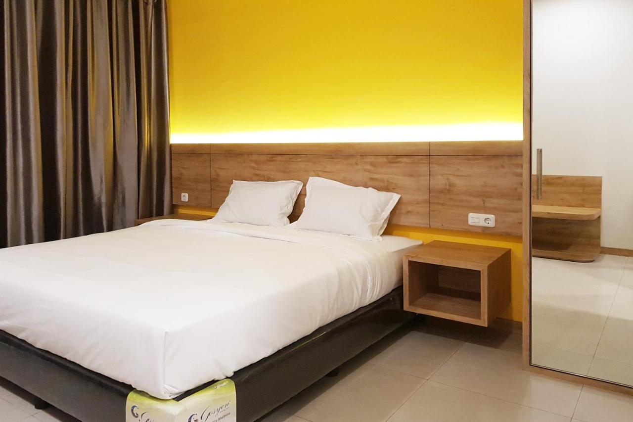 Oyo 90015 Platinum Guest House 메단 외부 사진