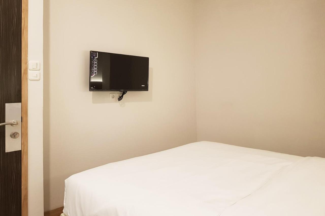 Oyo 90015 Platinum Guest House 메단 외부 사진